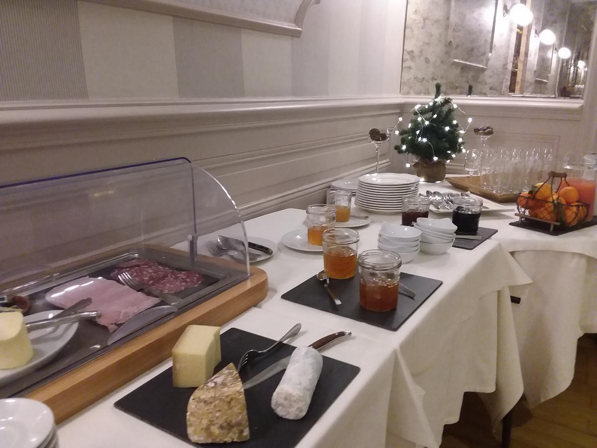 Hostellerie D'Heloise Logis クリュニー エクステリア 写真