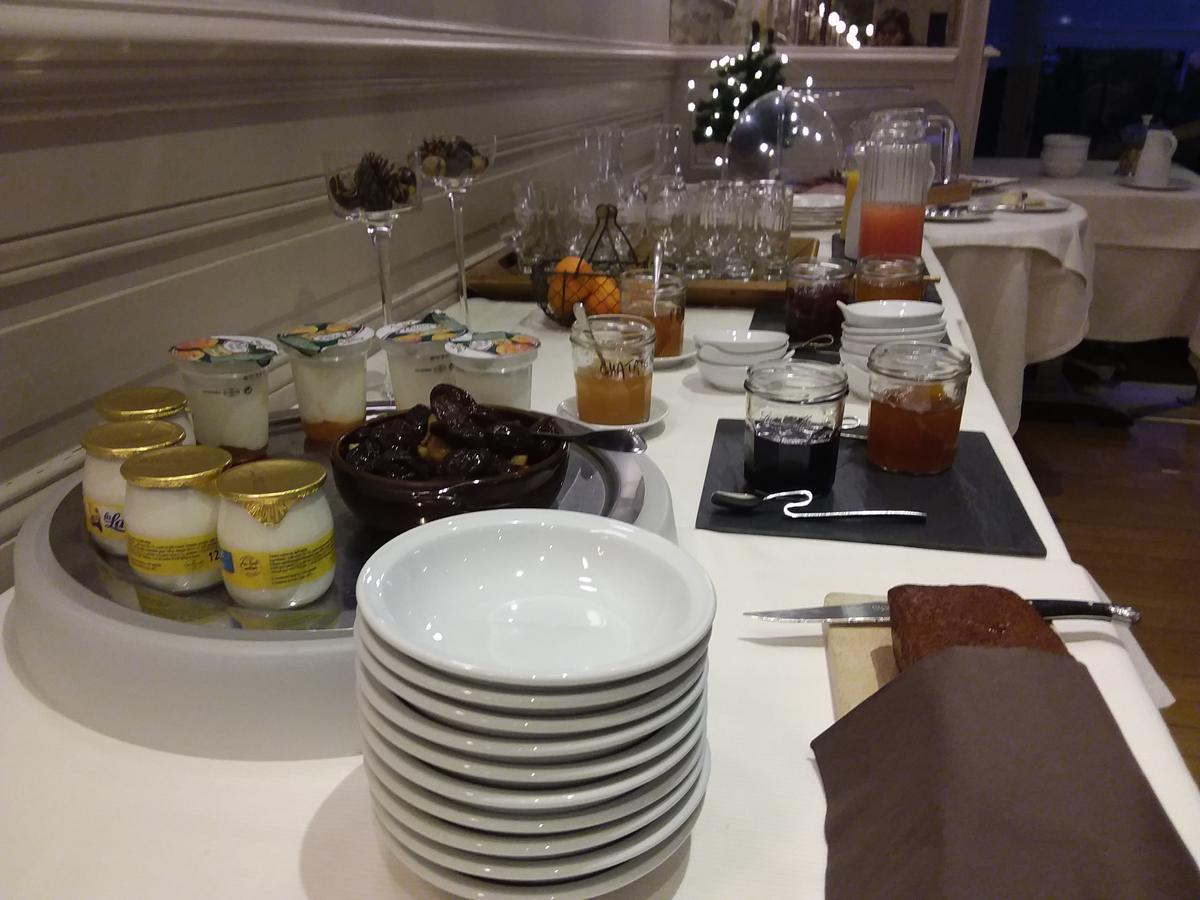 Hostellerie D'Heloise Logis クリュニー エクステリア 写真