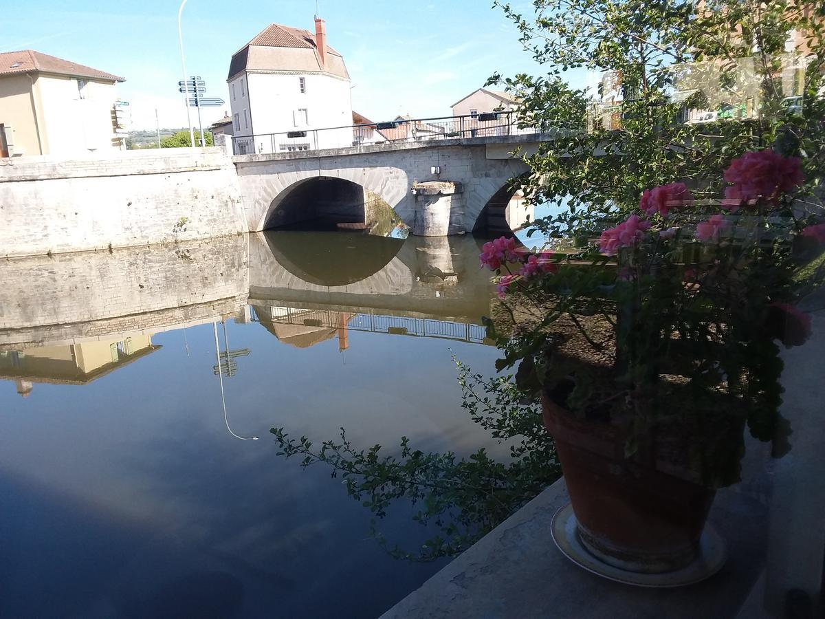 Hostellerie D'Heloise Logis クリュニー エクステリア 写真